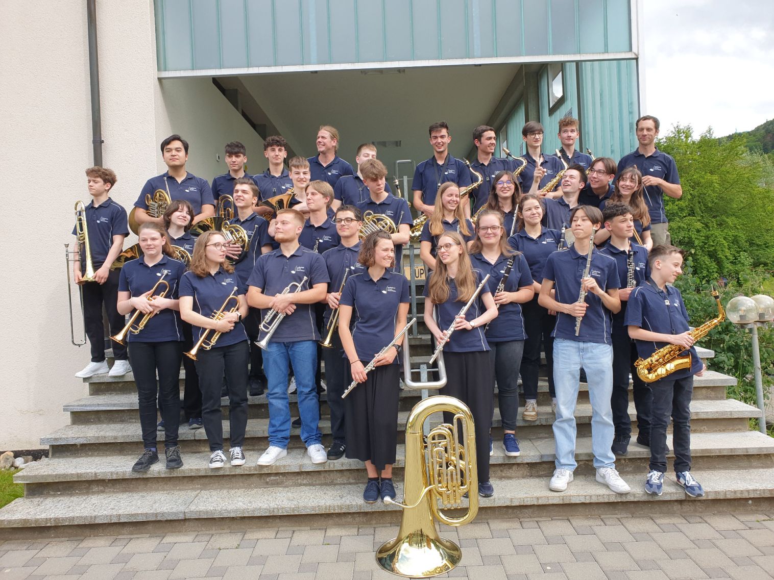 Die jungen Musikerinnen und Musiker der Musikschule Reinach führen das «Warschauer Konzert» auf. Foto: Musikschule Reinach 